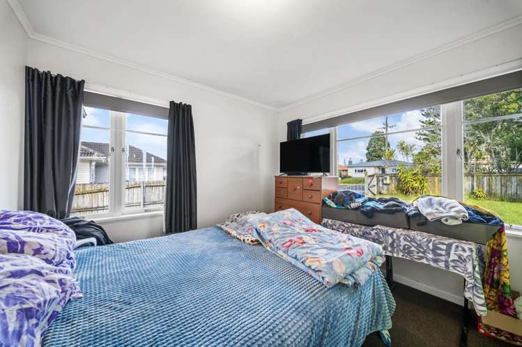 16 Beaubank Road Kelston_7