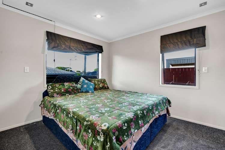 5d James Drive Bell Block_9