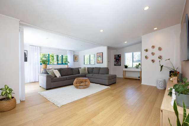 24 Rauhuia Crescent Parau_4