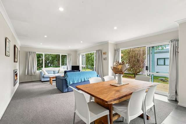2/38 Kinloch Road Kinloch_4