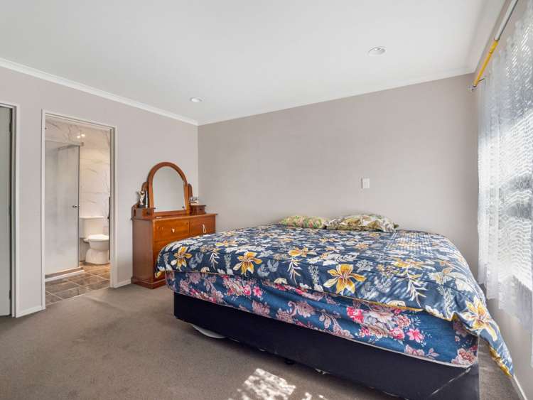 32 Sarteano Drive Manurewa_7