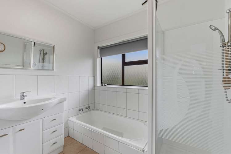 30 Toetoe Road Otaika_11