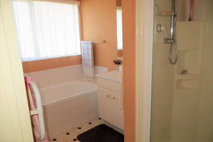 2 Follis Street Te Aroha_12