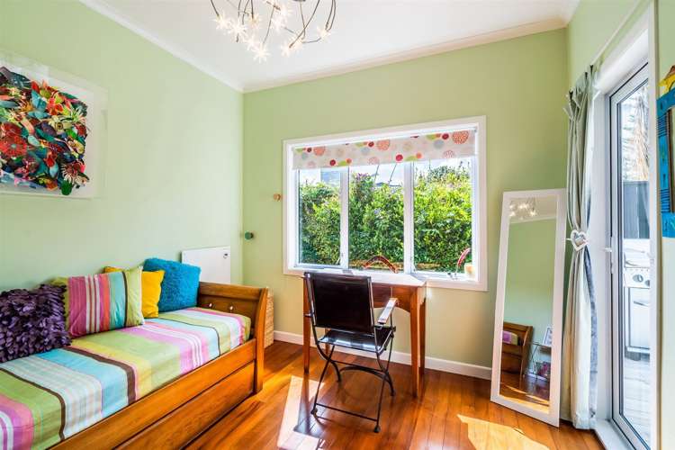 104 Beach Road Castor Bay_16