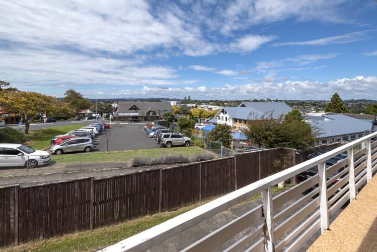 2/1 Picton Street Howick_5