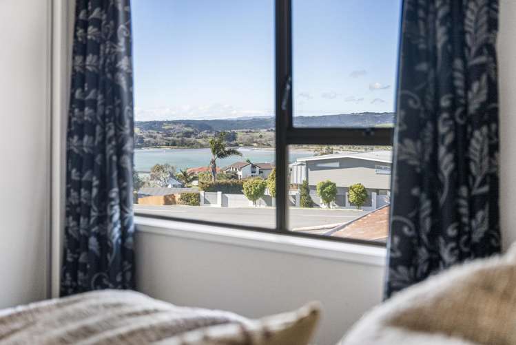 4a Pounamu Place Cockle Bay_11