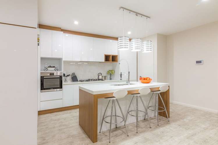 411 Ormiston Road Flat Bush_8