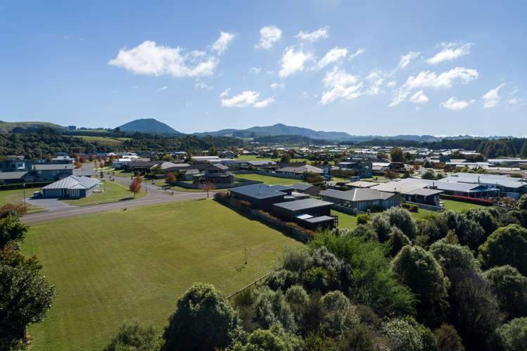 135 Lisland Drive Kinloch_5