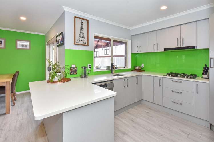 8 Wairere Road The Gardens_5