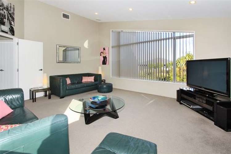 78 Te Puia Drive Aotea_12