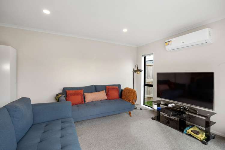 2/153 Gordonton Road Puketaha_6