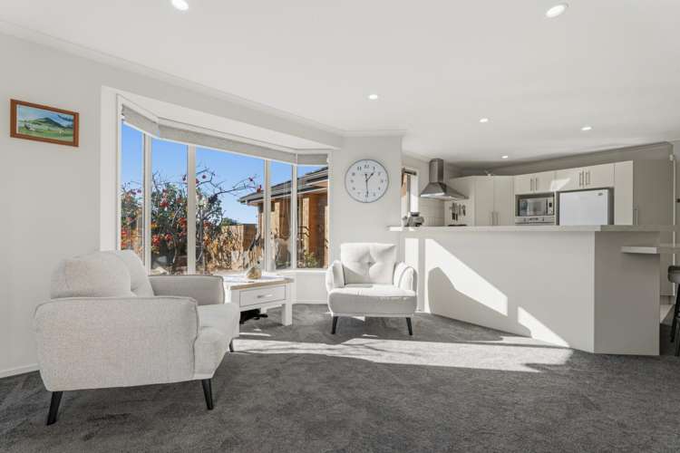 120 Doncaster Drive_5