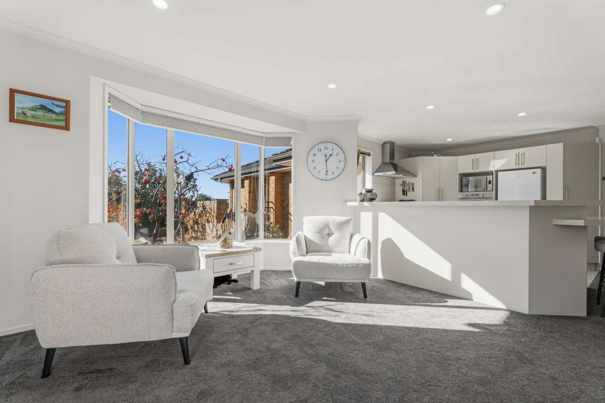 120 Doncaster Drive_1