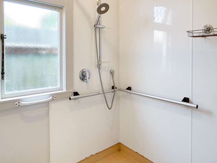 149 Commercial Street Takaka_15