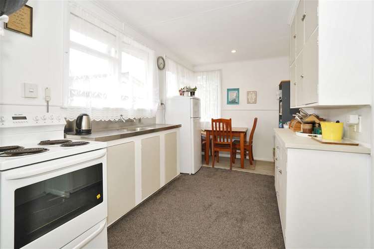 37 Dryden Road Enderley_7