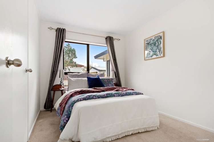 1/73 Etherton Drive Manurewa_6