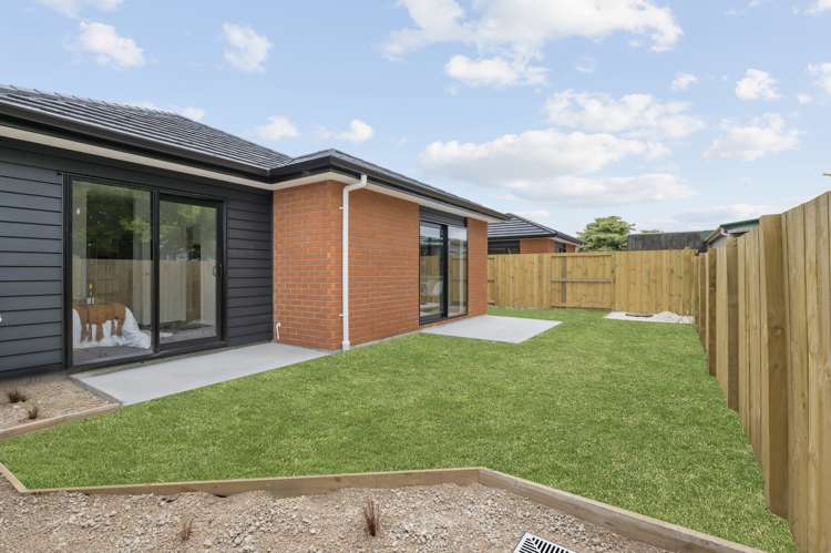 4/10 Norman Street Nawton_13