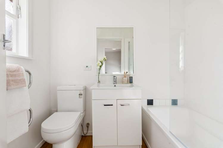 5/63A Landscape Road Mt Eden_13