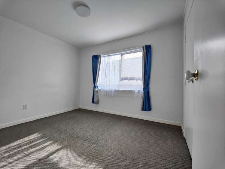 6 Hoylake Place Wattle Downs_7