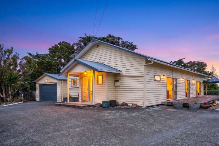 174 Kaipara Coast Highway_0