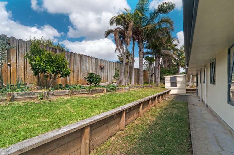 18 Walter Little Way Flat Bush_9