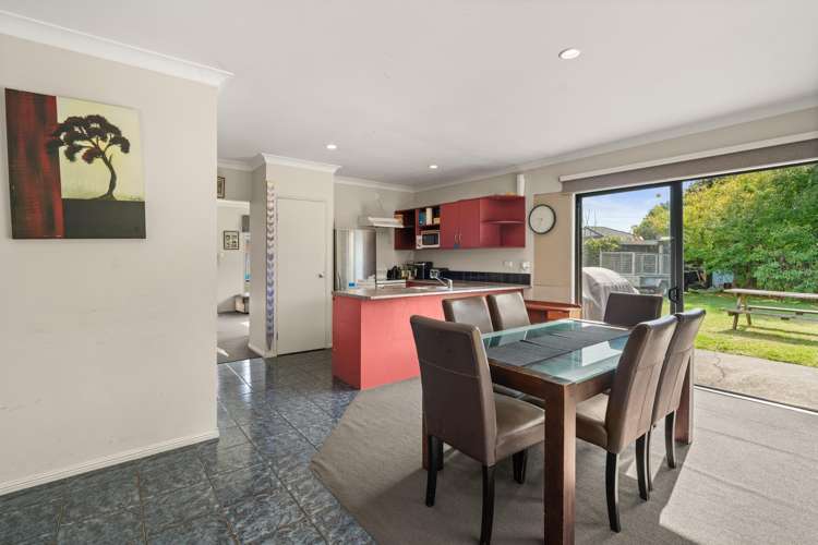 26 Lamia Grove Papamoa_4