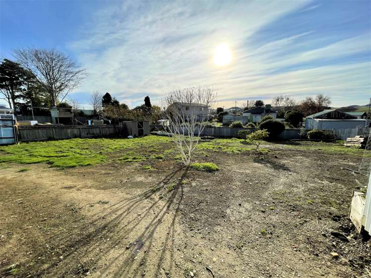 33 Main Road Owaka_20