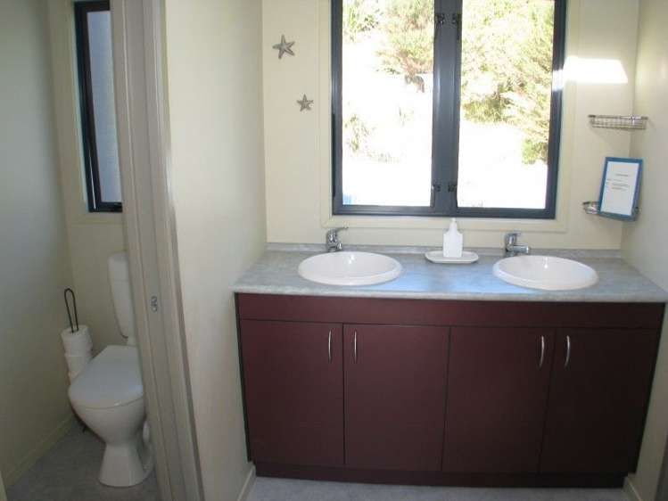 10 Logans Lane Kuaotunu_9