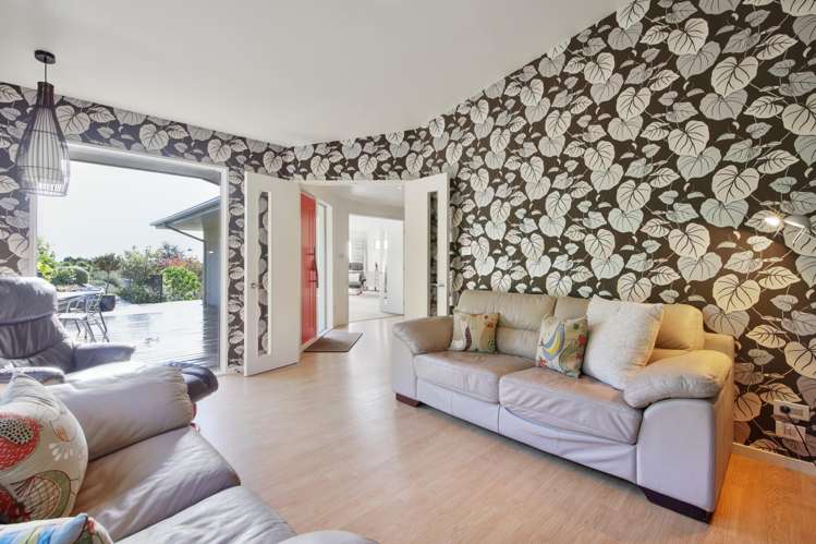 1 Emerald Lane Cashmere_8