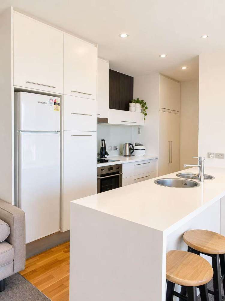 510/2 Beach Road City Centre_7