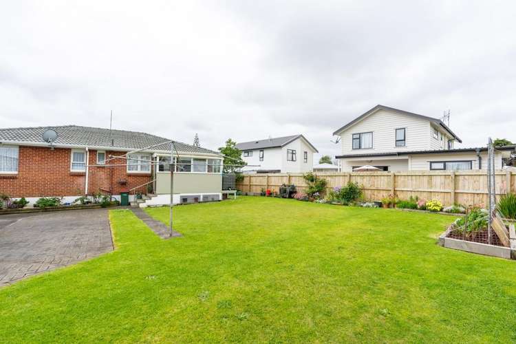 11 Raglan Street Mangere East_11