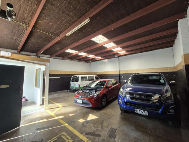 2/22 Cartwright Road Kelston_1