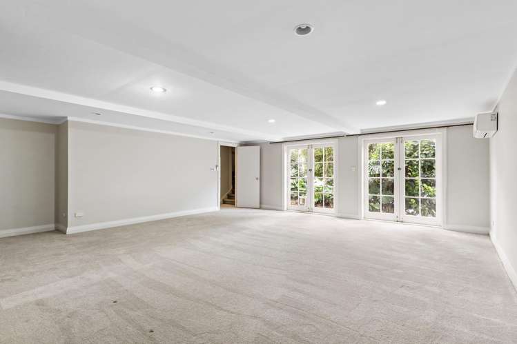7 Castle Drive Epsom_10