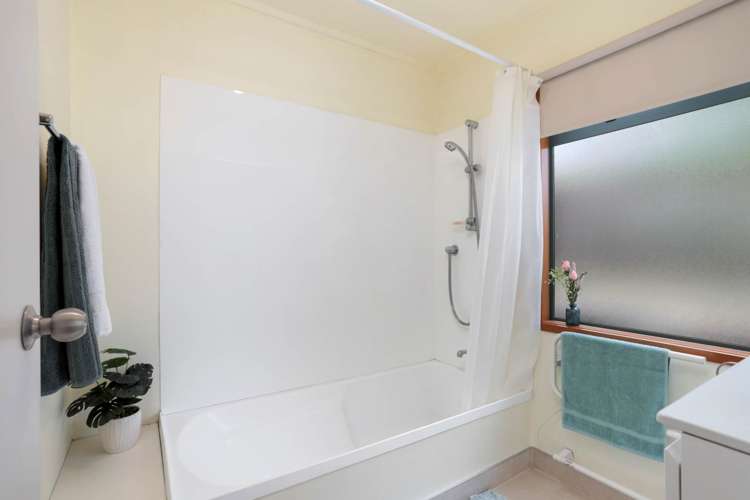 102 Bolton Street Blockhouse Bay_18