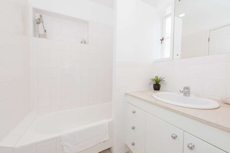 4 Loreto Heights Remuera_13