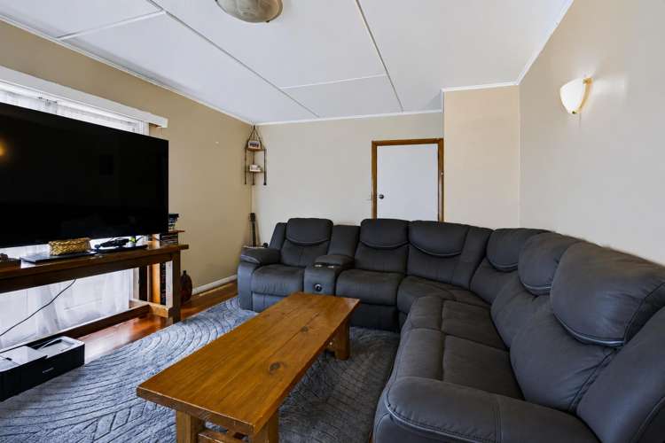 8 Pacey Avenue_3