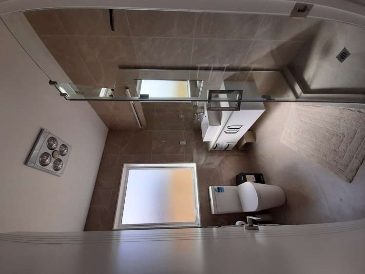 21 Hakinakina Drive Flat Bush_7