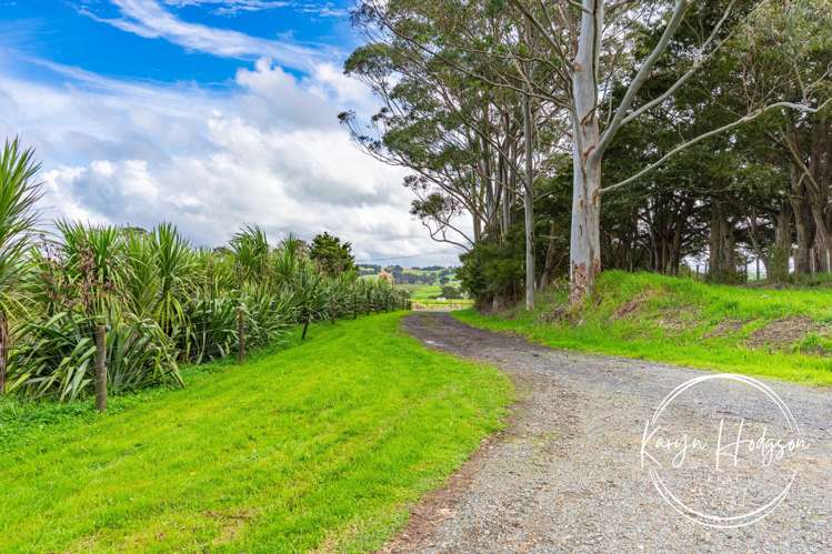 1571 Paparoa Oakleigh Road Paparoa_43