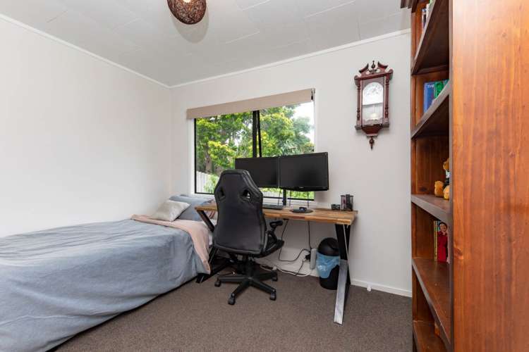 19 Capricorn Place Glen Eden_11