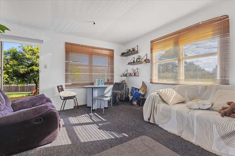1A Errol Street_5