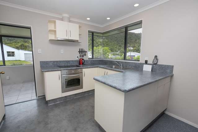 6 Baillie Place Cobden_2