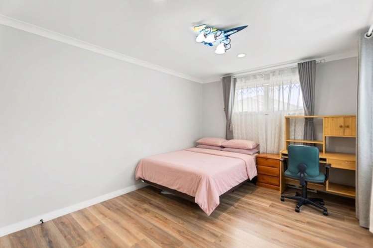 4 Carrygawley Road Flat Bush_24