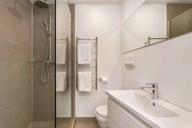 1/63 Burke Street Addington_7