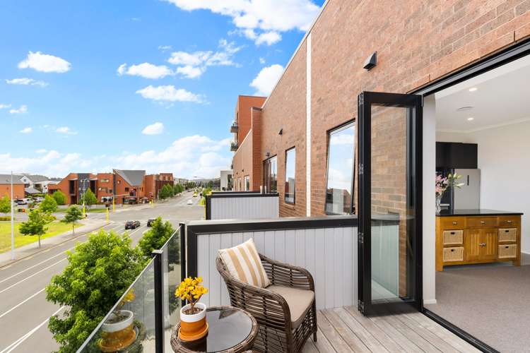 5/7 Uku Lane Hobsonville_14