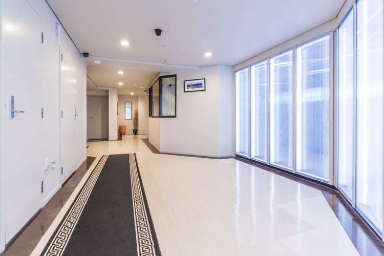 4D/6 Whitaker Place Auckland Central_5
