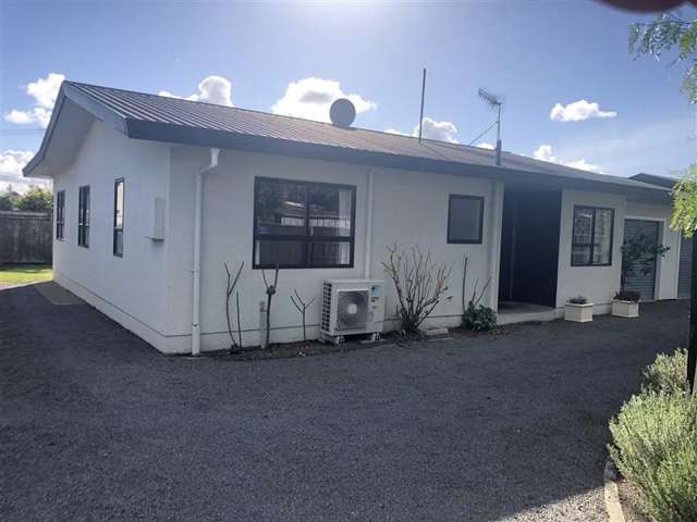 Middle Road, Havelock North
