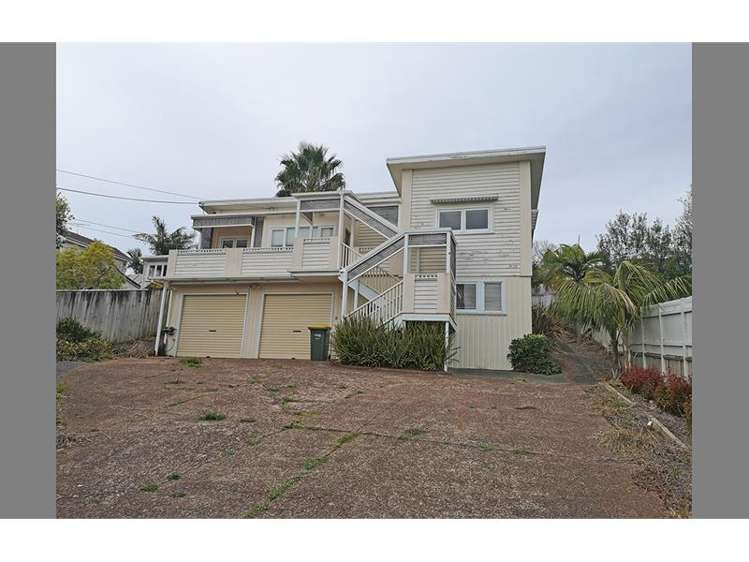 592 Beach Road_0