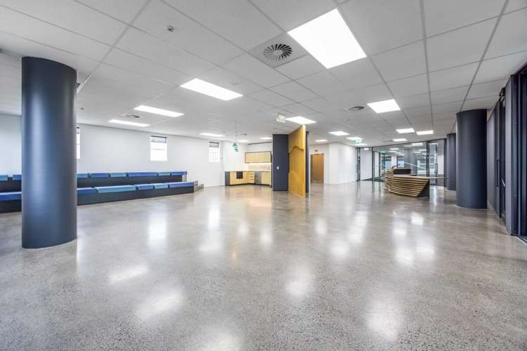 235 Broadway_0