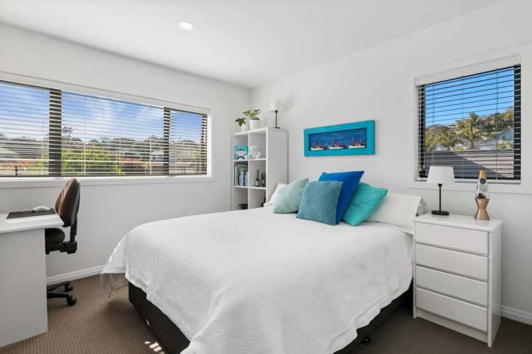 18 Esther Place Red Beach_16