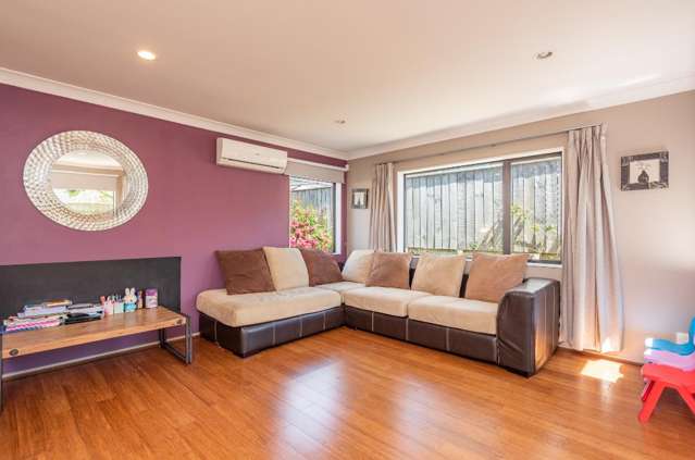 6 Erlestoke Crescent Churton Park_2